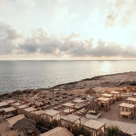 Roxa Seaview *